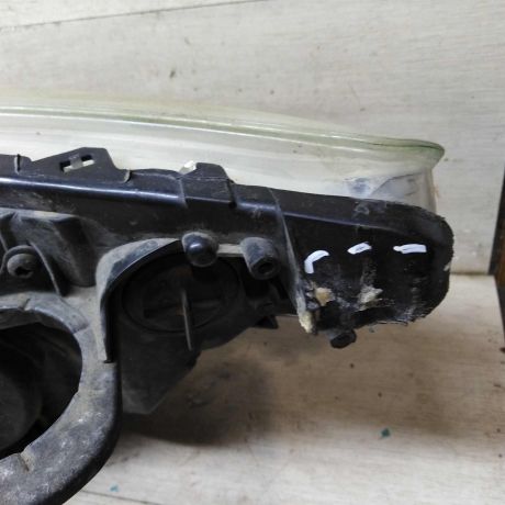 fara-peredniaia-pravaia-peugeot-308-i-defekty-na-foto-16i-2010gv-peugeot-308-i-art-102812-big-8