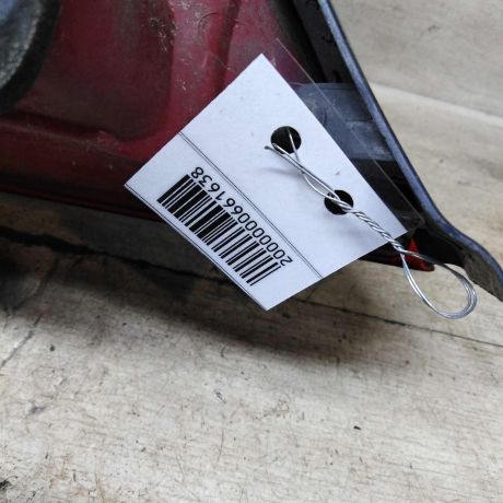 fonar-zadnii-pravyi-ford-mondeo-3-defekty-na-foto-25i-2004gv-ford-mondeo-iii-sedan-art-103060-big-1