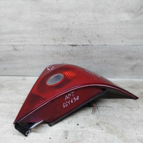 fonar-zadnii-pravyi-ford-mondeo-3-defekty-na-foto-25i-2004gv-ford-mondeo-iii-sedan-art-103060-big-3