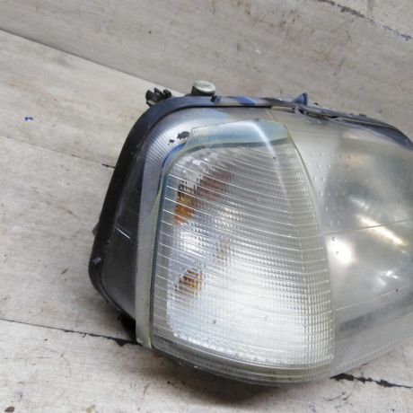 fara-peredniaia-pravaia-renault-logan-i-art-103390-big-1