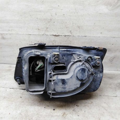 fara-peredniaia-pravaia-volkswagen-bora-volkswagen-jetta-4-art-103482-big-1