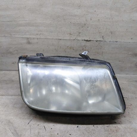 fara-peredniaia-pravaia-volkswagen-bora-volkswagen-jetta-4-art-103482-big-0