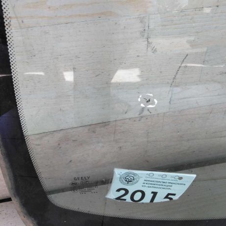 steklo-lobovoe-geely-emgrand-x7-art-103906-big-4