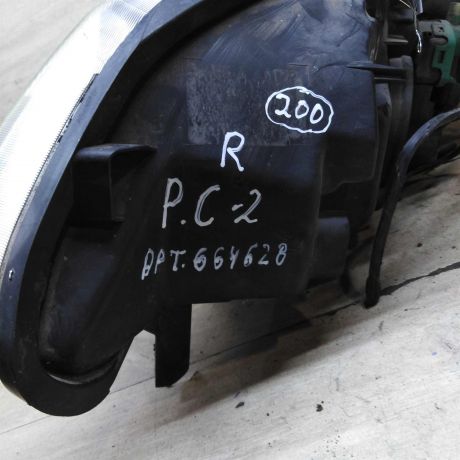 fara-peredniaia-pravaia-renault-scenic-2-restailing-art-104049-big-4