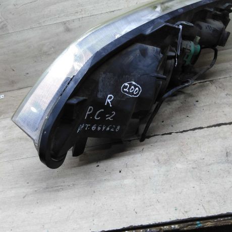 fara-peredniaia-pravaia-renault-scenic-2-restailing-art-104049-big-5