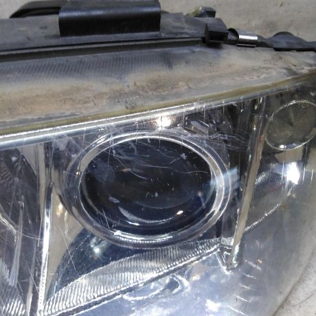 fara-peredniaia-levaia-audi-a6-c5-rest-art-104120-big-2