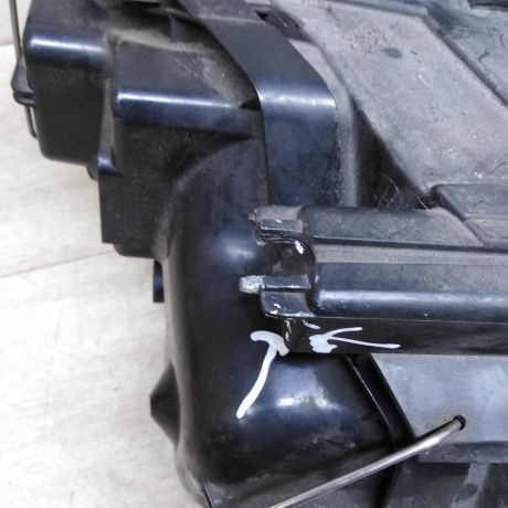 fara-peredniaia-levaia-audi-a6-c5-rest-art-104120-big-6