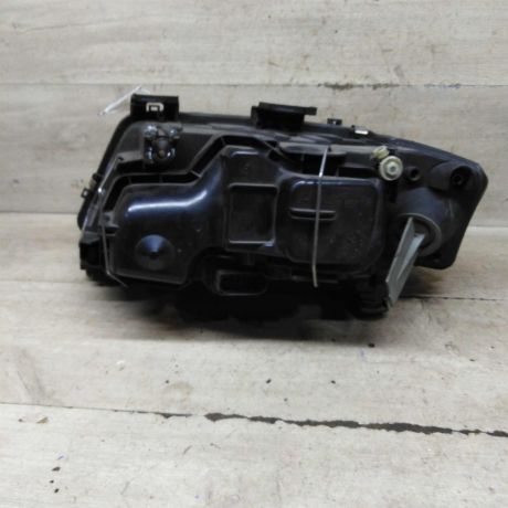 fara-peredniaia-pravaia-audi-a6-c5-rest-art-104121-big-5