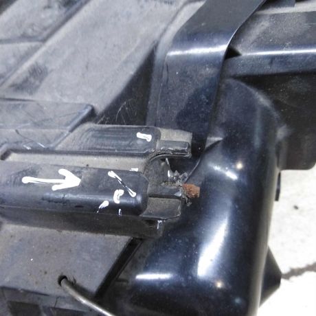 fara-peredniaia-pravaia-audi-a6-c5-rest-art-104121-big-6