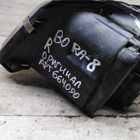 fara-peredniaia-pravaia-volkswagen-bora-art-104299-big-1