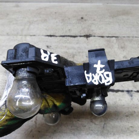 palata-zadnego-fonaria-pravaia-volkswagen-bora-volkswagen-jetta-4-art-104413-big-3