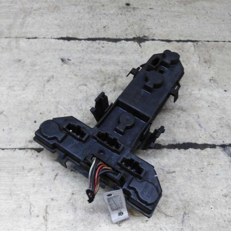 palata-zadnego-fonaria-pravaia-volkswagen-bora-volkswagen-jetta-4-art-104413-big-2