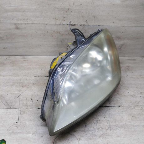 fara-peredniaia-levaia-ford-c-max-dorestailing-art-104438-big-2