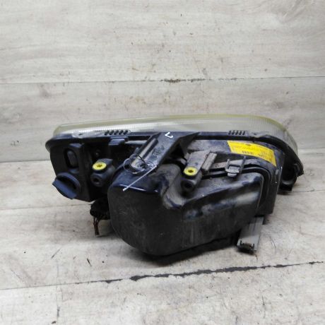 fara-peredniaia-levaia-ford-c-max-dorestailing-art-104438-big-6