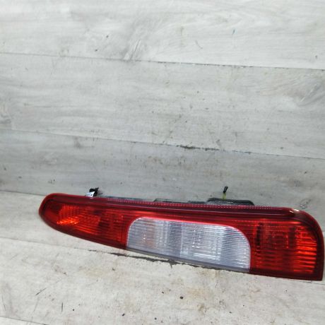 fonar-zadnii-pravyi-ford-c-max-dorestailing-art-104447-big-0