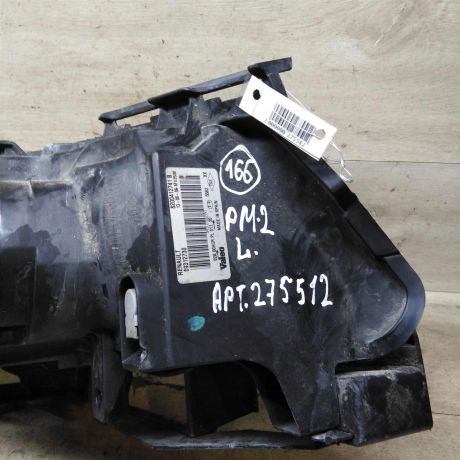 fara-peredniaia-levaia-renault-megane-ii-restailing-defekt-art-104513-big-5