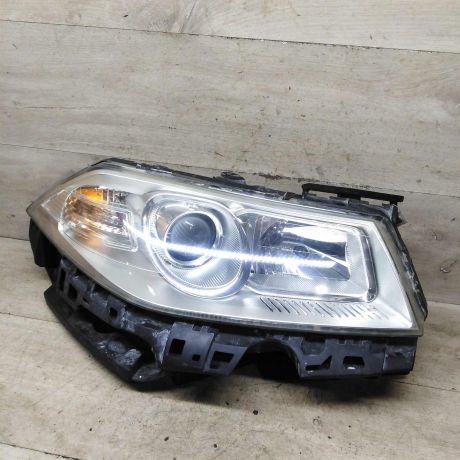 fara-peredniaia-pravaia-renault-megane-ii-rest-art-104548-big-0