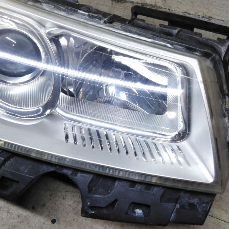 fara-peredniaia-pravaia-renault-megane-ii-rest-art-104548-big-1