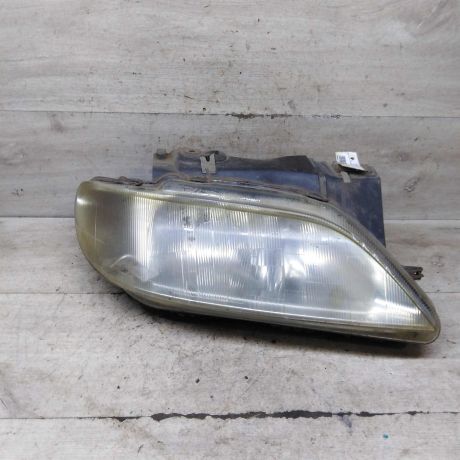 fara-peredniaia-pravaia-citroen-xsara-wagon-art-104647-big-0