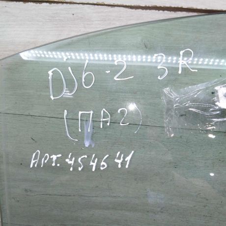 steklo-dveri-zadnee-pravoe-volkswagen-jetta-vi-art-105331-big-2