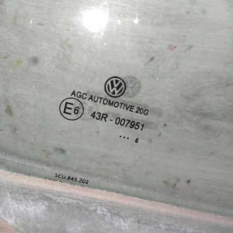 steklo-dveri-perednee-pravoe-volkswagen-jetta-vi-art-105332-big-2