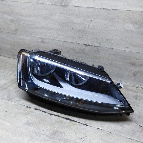 fara-peredniaia-pravaia-volkswagen-jetta-vi-pg-art-105339-big-0