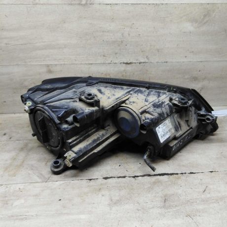 fara-peredniaia-levaia-volkswagen-jetta-vi-pg-art-105340-big-5