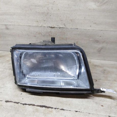 fara-peredniaia-pravaia-audi-100-c4-defekt-kronsteinov-art-105481-big-0