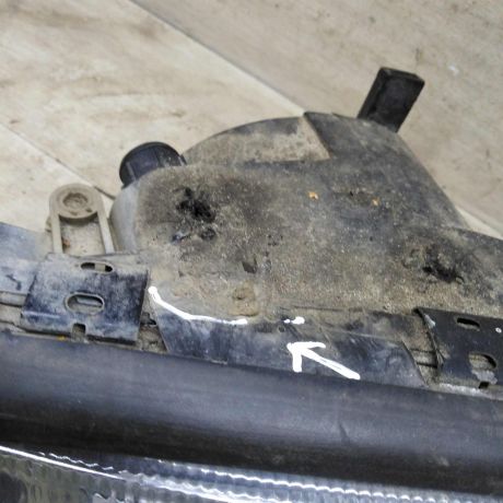 fara-peredniaia-pravaia-audi-100-c4-defekt-kronsteinov-art-105481-big-7