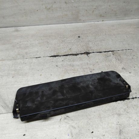 fonar-zadnii-dopolnitelnyi-stop-signal-volkswagen-jetta-5-art-105509-big-0