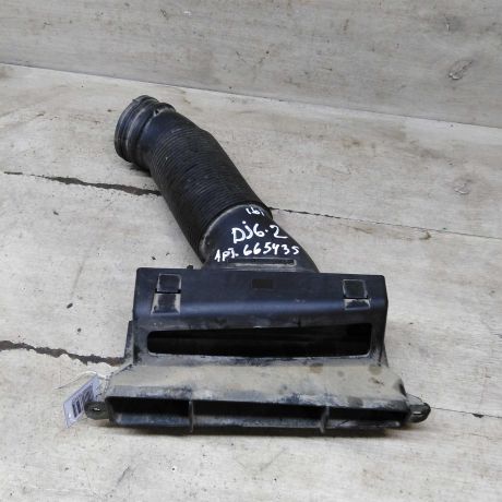 zabornik-vozduxa-volkswagen-jetta-vi-art-105716-big-0