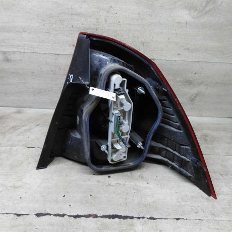 fonar-zadnii-levyi-ford-focus-2-art-105780-big-3