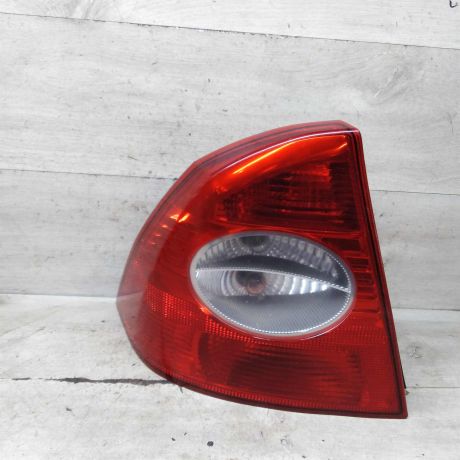 fonar-zadnii-levyi-ford-focus-2-art-105780-big-0