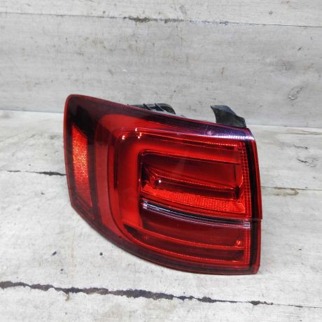 fonar-zadnii-levyi-volkswagen-jetta-vi-art-105954-big-0