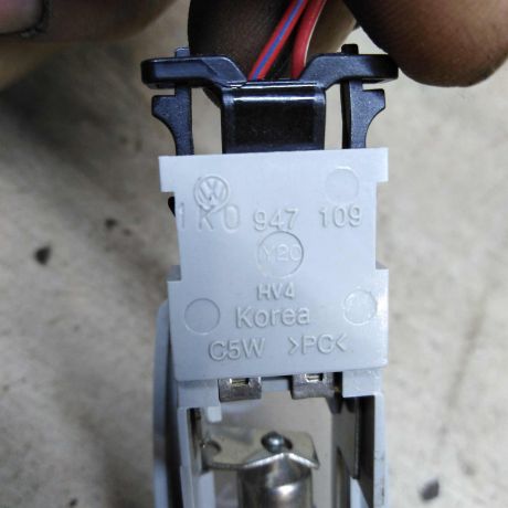 fonar-podsvetki-nomera-volkswagen-jetta-vi-art-105969-big-3