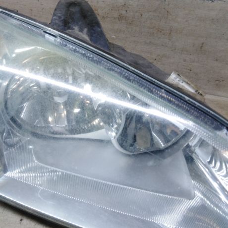 fara-peredniaia-levaia-ford-focus-2-dorestailing-art-106021-big-2