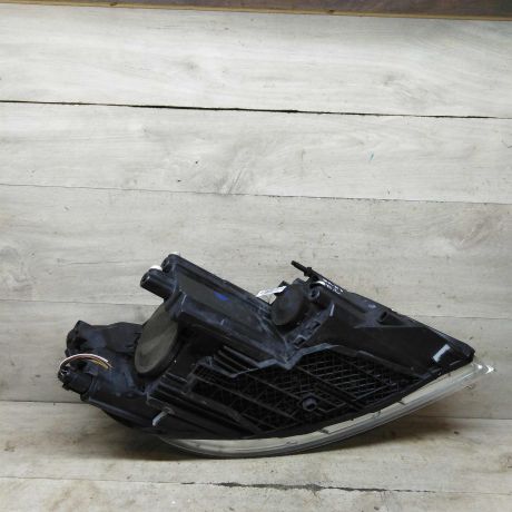 fara-peredniaia-levaia-skoda-octavia-a5-art-106076-big-1