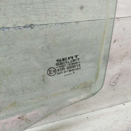 steklo-dveri-zadnee-levoe-seat-cordoba-ii-art-106093-big-1