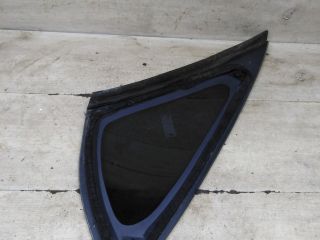 steklo-gluxoe-zadnee-pravoe-fortocka-ford-focus-2-sedan-art-106379