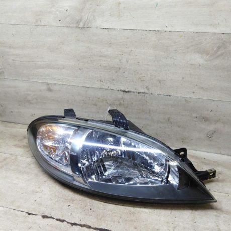 fara-peredniaia-pravaia-chevrolet-lacetti-xetcbek-art-106597-big-0