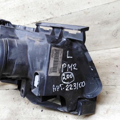 fara-peredniaia-pravaia-renault-megane-ii-restailing-art-106844-big-5