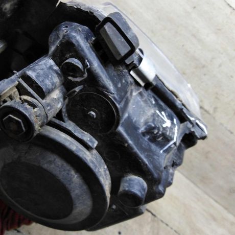 fara-peredniaia-pravaia-volkswagen-passat-b5-defekt-art-107107-big-5