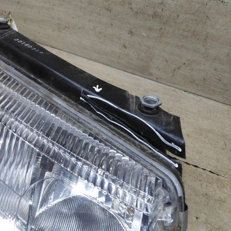 fara-peredniaia-pravaia-volkswagen-passat-b5-defekt-art-107107-big-3