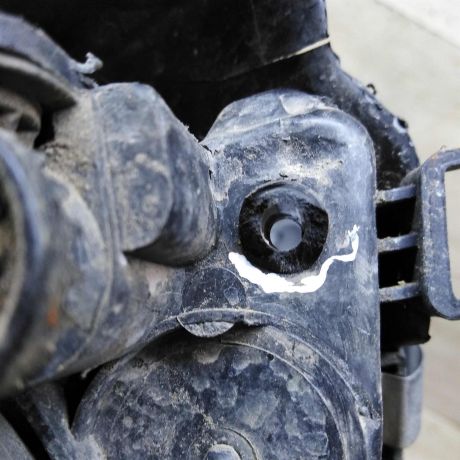 fara-peredniaia-pravaia-volkswagen-passat-b5-defekt-art-107107-big-9