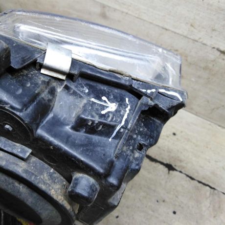 fara-peredniaia-pravaia-volkswagen-passat-b5-defekt-art-107107-big-7