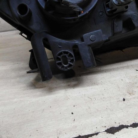 fara-peredniaia-levaia-renault-scenic-i-art-107399-big-8