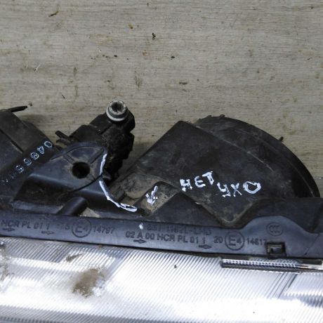 fara-peredniaia-levaia-renault-megane-ii-restailing-defekt-art-107447-big-1