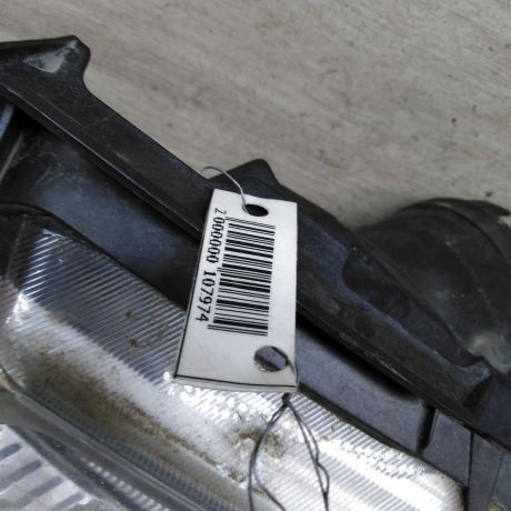 fara-peredniaia-levaia-renault-megane-ii-restailing-defekt-art-107447-big-6