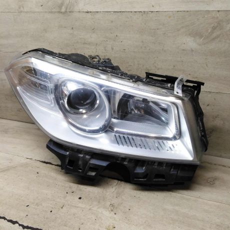 fara-peredniaia-pravaia-renault-megane-ii-defekt-art-107448-big-0