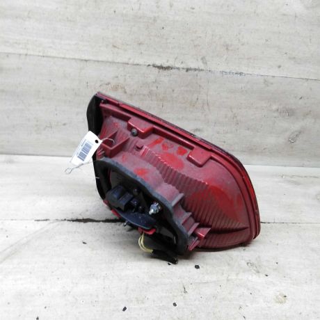 fonar-zadnii-pravyi-volkswagen-touran-i-restailing-2-art-107481-big-1